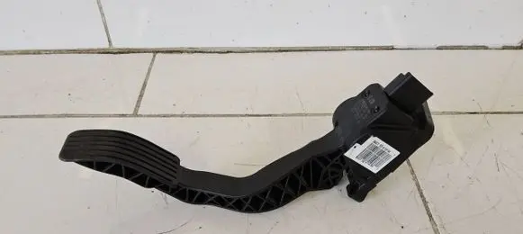 Citroen C4 II Accelerator throttle pedal 0280755164 9671840280
