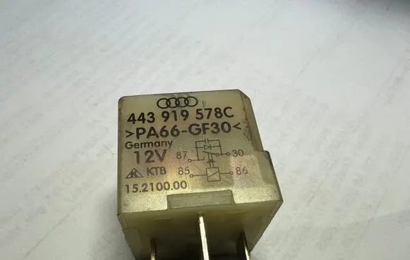 Audi A6 S6 C5 4B Other relay 443919578C 267