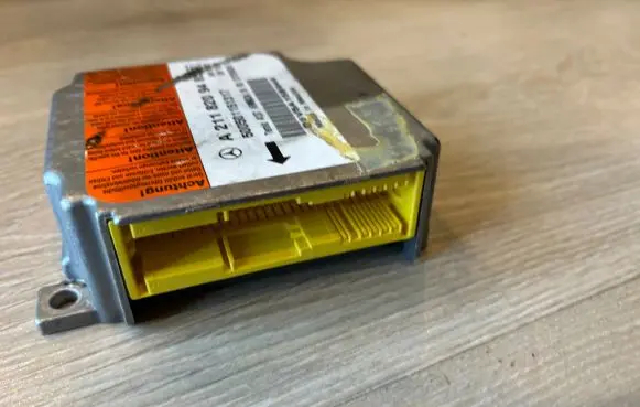 Mercedes-Benz E W211 Airbag control unit/module A2118209485 500501151317 2118209485