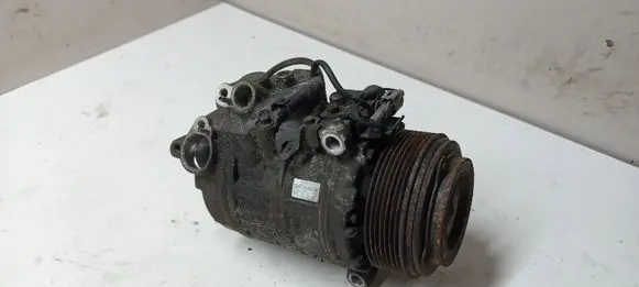 BMW 5 F10 F11 Air conditioning (A/C) compressor (pump) 7SBU17C