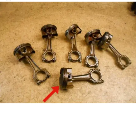 Maserati Quattroporte Piston with connecting rod