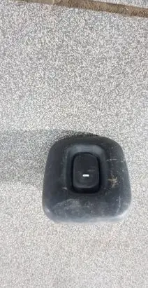 Nissan Terrano Quarter vent window switch 