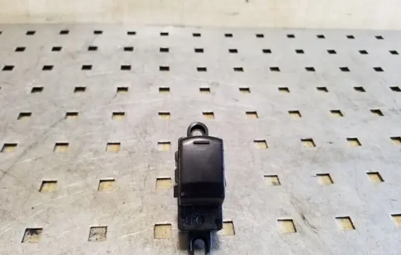 Nissan Pathfinder R51 Electric window control switch 25411EA00A