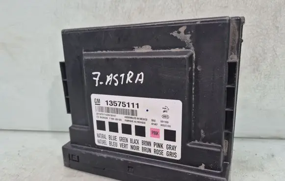 Opel Astra J Comfort/convenience module 13575111