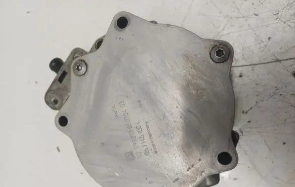 Vacuum pump