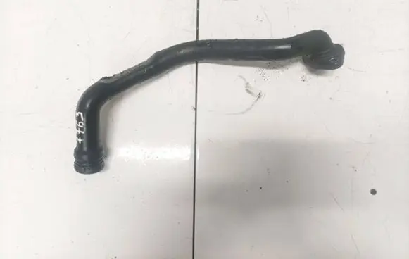 Volkswagen PASSAT B4 Breather hose/pipe 