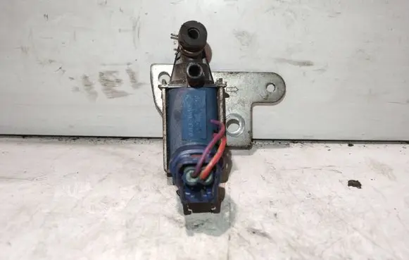 Nissan Murano Z50 Vacuum valve A83600
