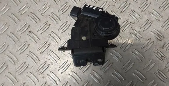 Toyota Verso Tailgate/trunk/boot lock/catch/latch