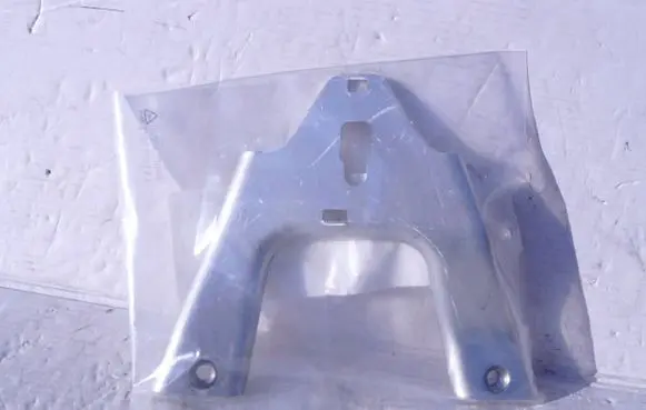 Mercedes-Benz C W205 Radiator mount bracket A2056204100 H56859999 402770913004
