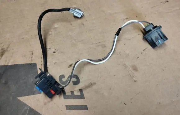 Chrysler Voyager Headlight/headlamp wiring loom/harness 