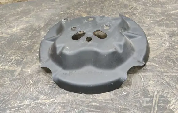 Opel Mokka B Rear brake disc plate dust cover 9825073280