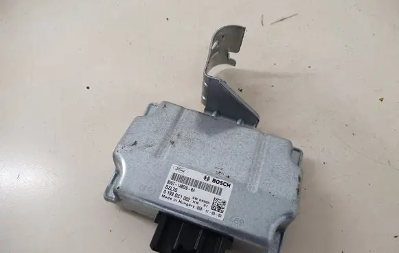 Ford Focus Voltage converter/converter module BV6T14B526BA