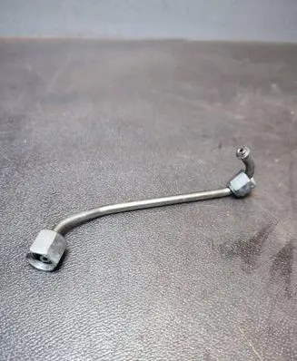 Fuel injector supply line/pipe