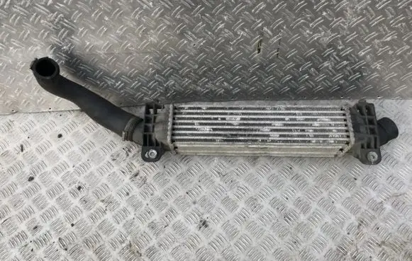 Ford Mondeo Mk III Intercooler radiator 756542t