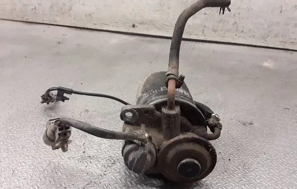 Toyota Avensis T250 Mechanical fuel pump 