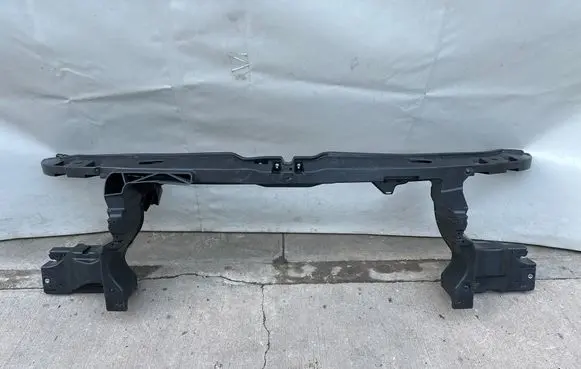Volkswagen Transporter - Caravelle T6 Radiator support slam panel 