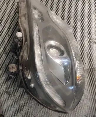 Mercedes-Benz Sprinter W906 Headlight/headlamp A9068206200 1EJ01103061