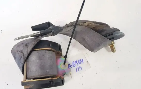 Renault Espace II Rear seatbelt 042723