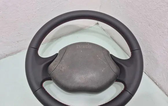 Iveco Daily 3rd gen Steering wheel 