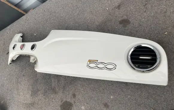 Fiat 500 Dashboard center trim panel 