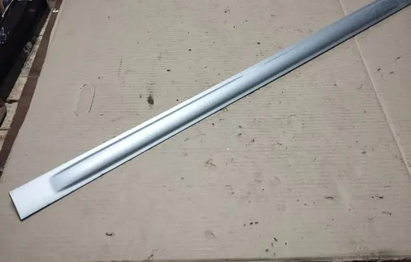 Chrysler Pacifica Front door trim (molding) 0UA96WS2AB
