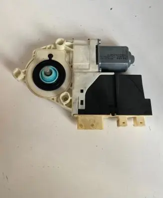 Peugeot 406 Front door window regulator motor 985171103 FKA6YU66