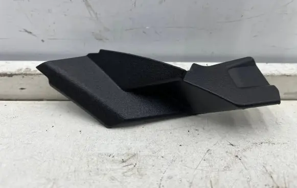 Suzuki Ignis Wiper trim 72342-62r0 7234262r0