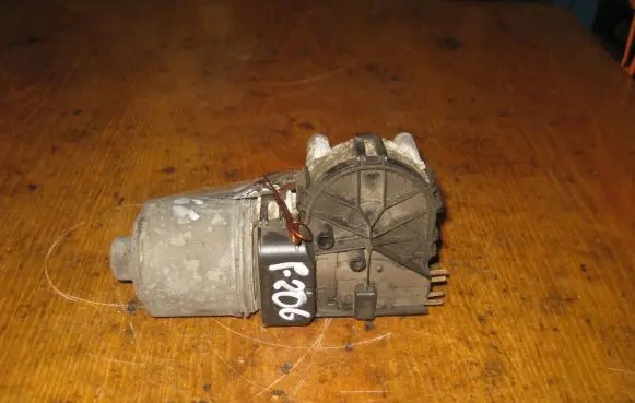 Peugeot 206 CC Front wiper linkage and motor
