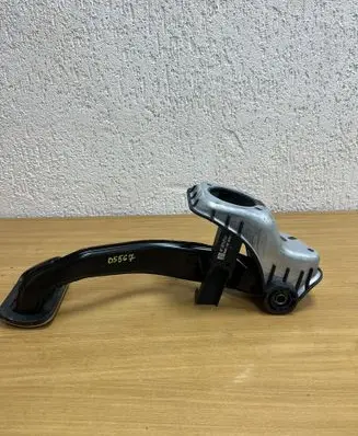 Mercedes-Benz GLC X253 C253 Brake pedal A2052900800 D5567