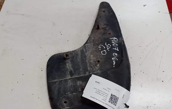 Peugeot 407 Rear mudguard 
