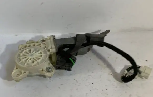 Mercedes-Benz E W211 Front door window regulator motor A2118202942 993626100 2118202942