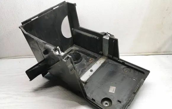 Volvo C30 Battery tray 30667941