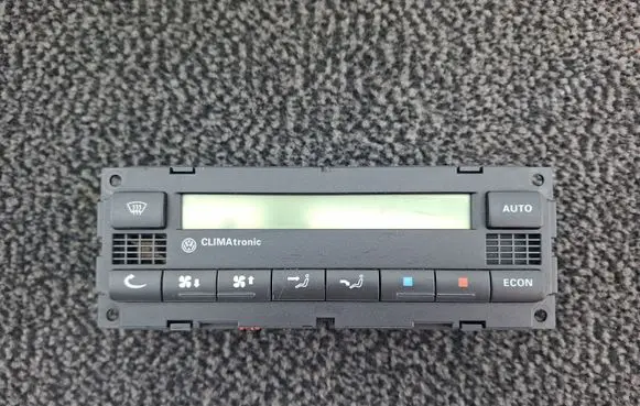 Volkswagen Golf IV Climate control unit 3B2907044J