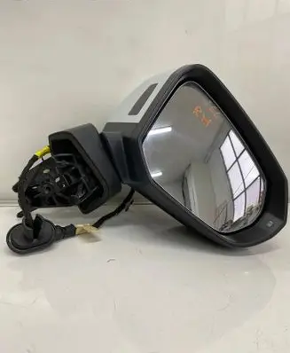 Audi Q3 F3 Front door electric wing mirror 83C857410G 81A857536E