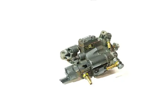 Nissan Juke I F15 Fuel injection high pressure pump H8200704210 8200704210 167000938R
