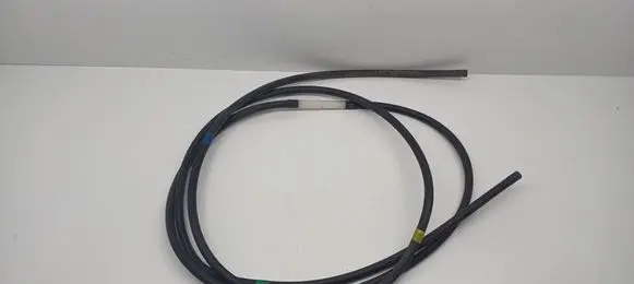 Toyota RAV 4 (XA40) Windshield washer fluid hose 
