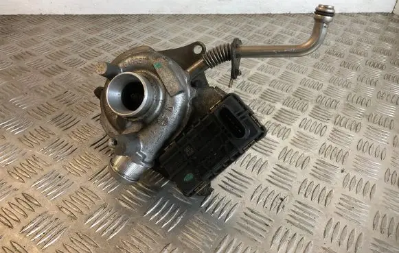 Peugeot 407 Turbo 4U3Q6K682BJ 6NW008412