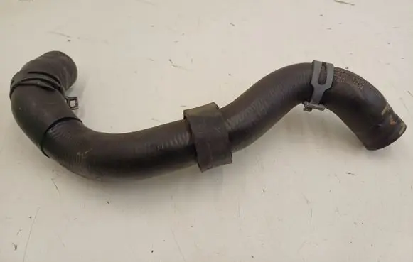 Audi TT TTS RS Mk3 8S Engine coolant pipe/hose 5Q0122101
