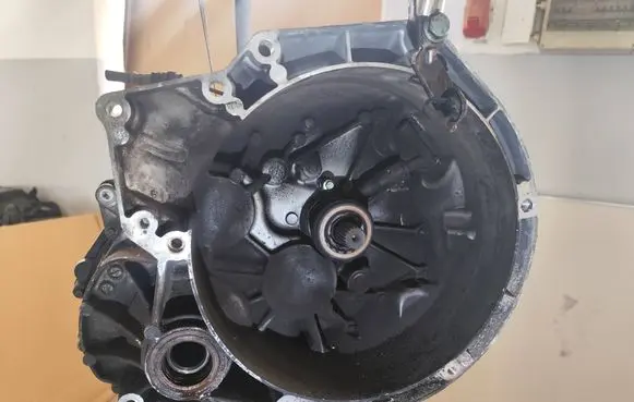 Ford Mondeo MK V Manual 6 speed gearbox FG9R7002ADA 043022 100217043022