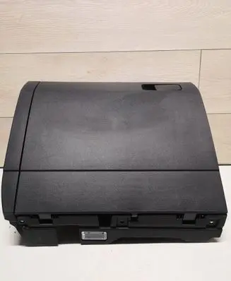 Volkswagen Tiguan Glove box 5NC857097D