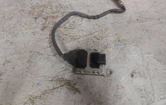 Mercedes-Benz E W213 Lambda probe sensor 6PN35830727 10R063966