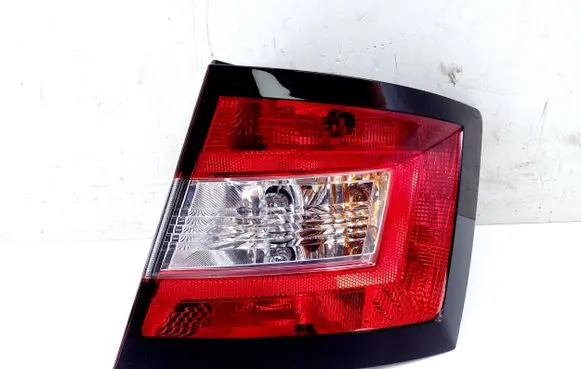 Skoda Fabia Mk3 (NJ) Rear/tail lights 6V6945096