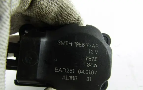 Ford C-MAX I Air flap motor/actuator 3M5H19E616AB