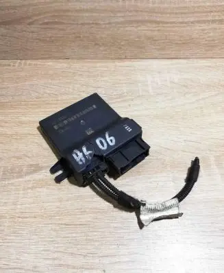 Audi A6 S6 C6 4F Gateway control module 4F0907468D
