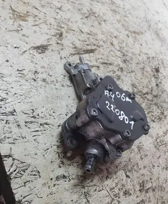 Audi A4 S4 B7 8E 8H Vacuum pump