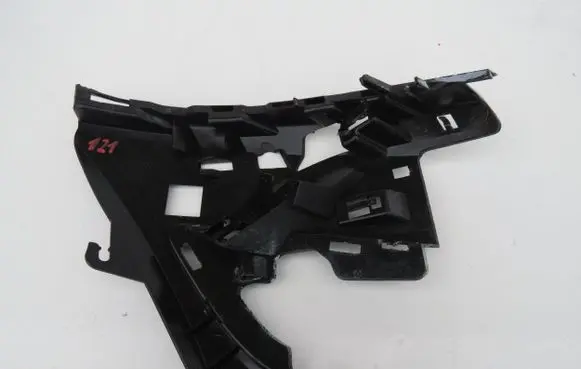 Volvo V60 Front bumper mounting bracket 31323428