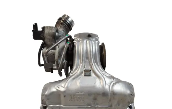 Volvo XC90 Turbo 314598415 53039700546 UB710092043