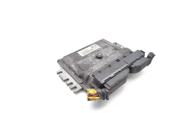Nissan Micra C+C Engine control unit/module MEX37-300