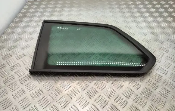 Volkswagen Golf VII Rear side window 43R006723 5G9845297