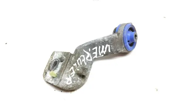 Citroen C4 II Picasso Intercooler pipe mounting bracket 
